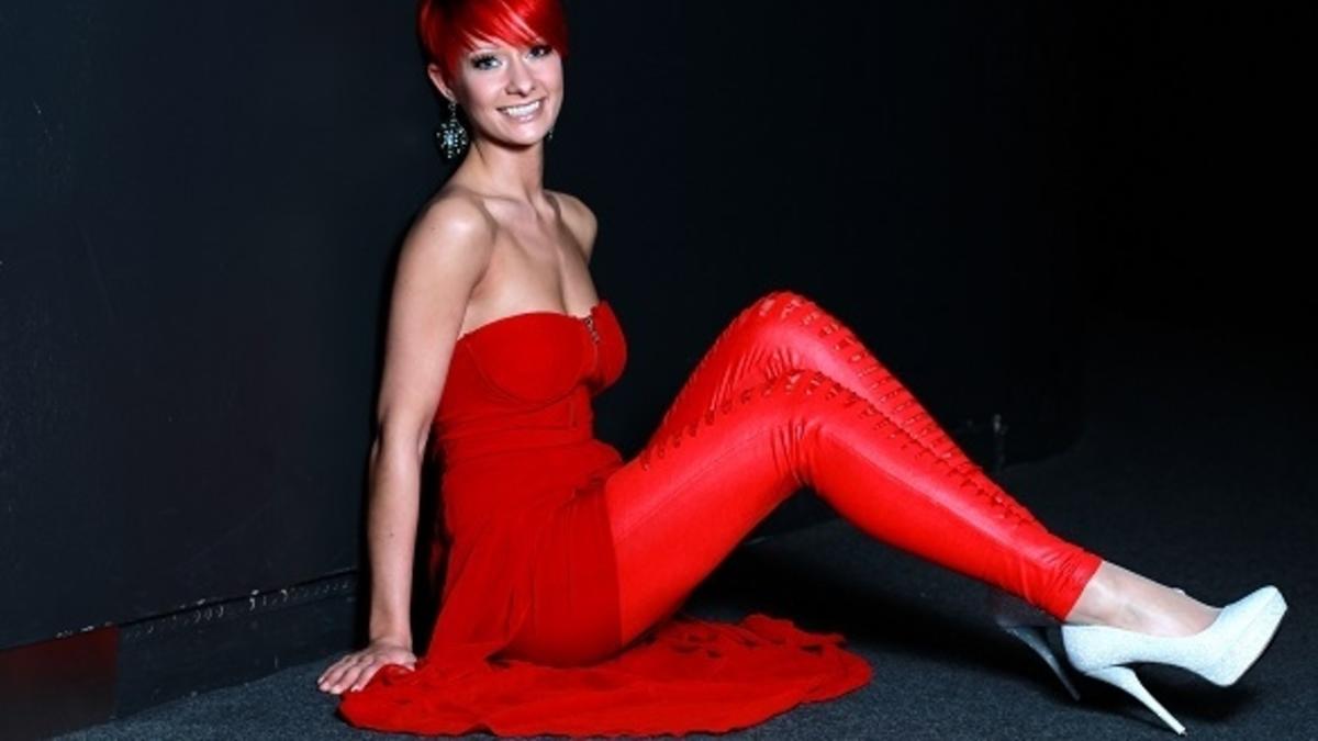 Blondine In High Heels Mag Es Laut Blondine In High Heels Mag Es Laut
